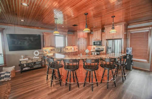 Cedar Lane House | Fun on Sargent Beach in this Fabulous Vacation Home!