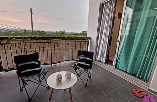 Rawang Villa | Fun Park Master King bedroom(Balcony+Private Garden+WiFi+Parking+KitchenLaundry)