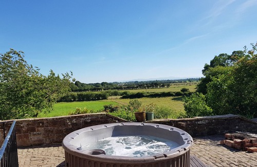 Carlisle House | Fun & Spacious Mansion for 6 to 21+, The Lakes and Hadrian’s Wall