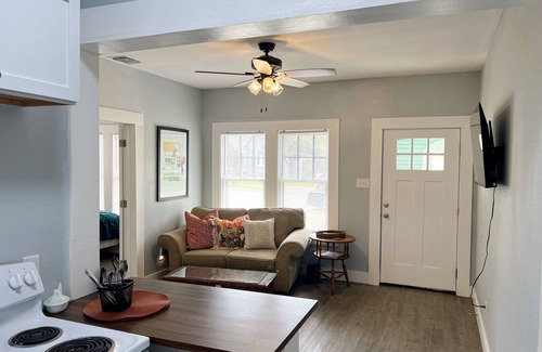 Beacon Hill House | Funky 2 Bedroom Month-to-Month Rental