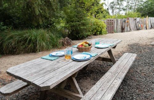 Grayland House | Funky and Fun Beach Getaway