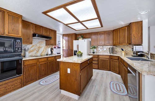 Sparks House | FunStation: 2800sqft Reno Getaway for All Ages