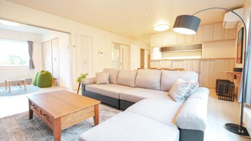 Furano House | Furano First Tracks - 5mins to ski field