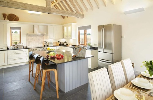 Long Itchington House | Furlong Barn is a beautiful property in a stunning, secluded position.