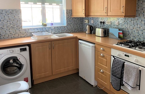 Corby House | Furlong House 5 beds sleeping up to 6 people suitable for contractors & families