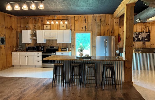 Stanton Cabin | Furnace Mt Rustic Retreat