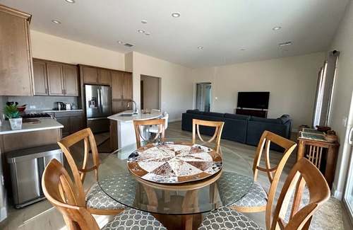 Green Valley House | Furnished 2 BR+Den home for your stay in Quail Creek