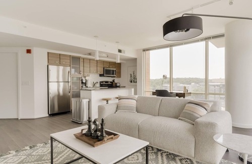 McLean Apartment | Furnished 2BR with Easy Access to DC