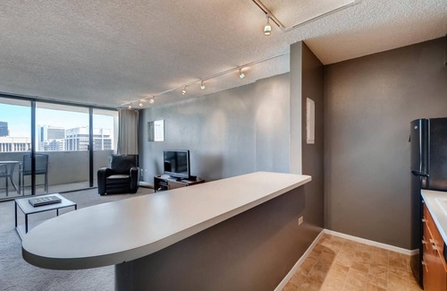 Downtown Denver Apartment | Furnished 35th Floor Condo In The Heart Of Downtown Denver