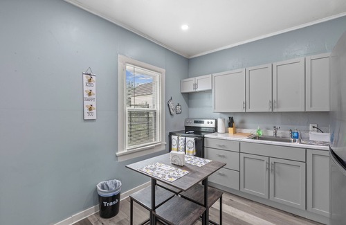 Brewers Hill House | Furnished 3BR – All Utilities – Family Ready Stay