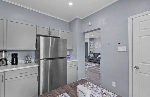 Brewers Hill House | Furnished 3BR – All Utilities – Family Ready Stay