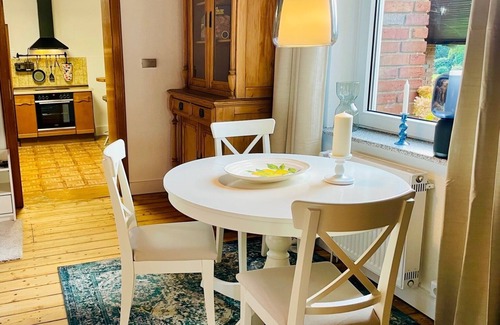 Moers Apartment | Furnished apartment with garden use and parking space