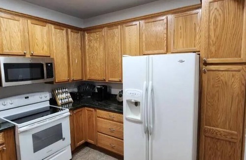 Aurora Condo | Furnished Condo - Arapahoe & Parker Rd. w/Garage