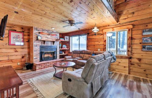 Munds Park House | Furnished Deck Cabin in Coconino National Forest
