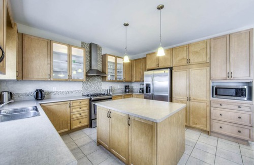 Brampton House | Furnished Executive Home - Brampton (Toronto) Canada