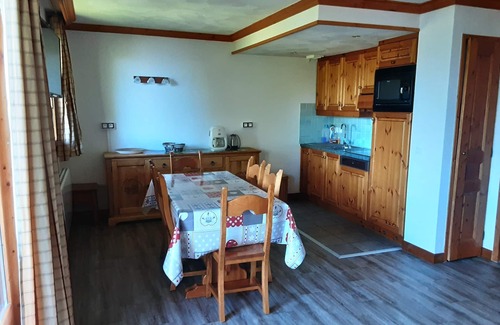 Macot-la-Plagne Apartment | furnished tourist accommodation * with swimming pool, sauna, hammam, alt 2050m in PLAGNE VILLAGE