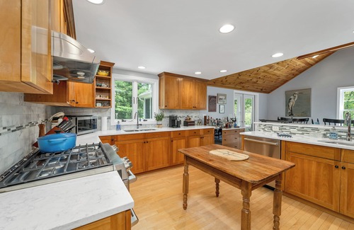 Rye House | Furnished home in Rye. 2 miles to beach, 4 miles to downtown Portsmouth