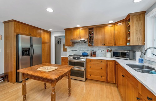 Rye House | Furnished home in Rye. 2 miles to beach, 4 miles to downtown Portsmouth