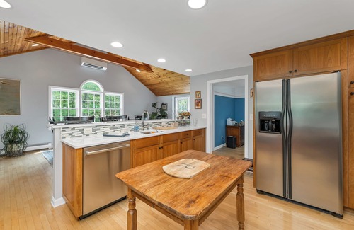 Rye House | Furnished home in Rye. 2 miles to beach, 4 miles to downtown Portsmouth