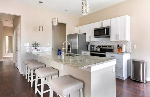 Nevada Street House | Furnished Home with Entertainers Backyard, Kids Climbing Dome-Free Gated Parking