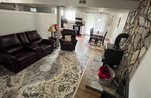 Leicester Apartment | Furnished private 1 BR 1 BA Apt. UTILITIES INCLUDED W/ WIFI and one car garage