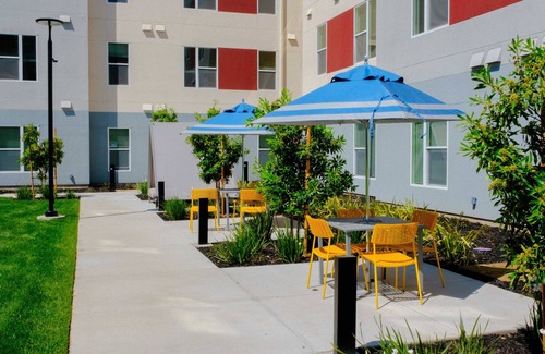 Napa Apartment | Furnished private bedroom in brand-new professionally managed Napa rental