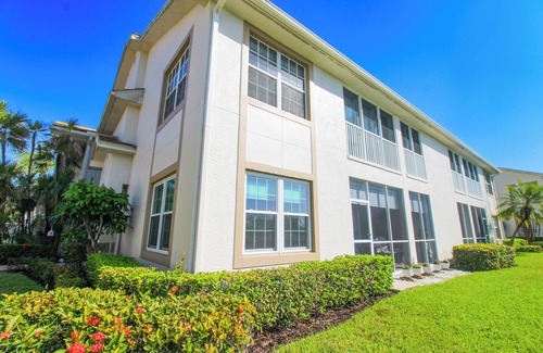 Naples Condo | FURNISHED SEASONAL RENTAL AT THE STRAND-NORTH NAPLES