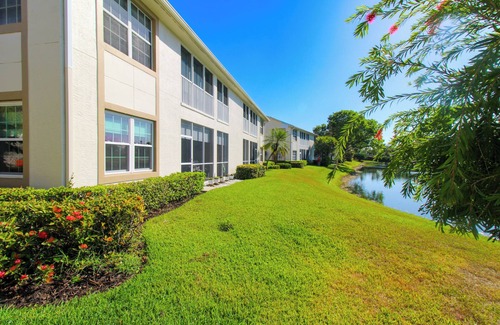 Naples Condo | FURNISHED SEASONAL RENTAL AT THE STRAND-NORTH NAPLES