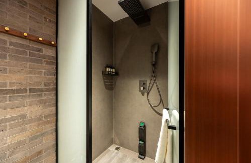 Dongcheng Hotel | Fuxue QiuGuo Hotel Beijing Nanluoguxiang Siheyuan Branch