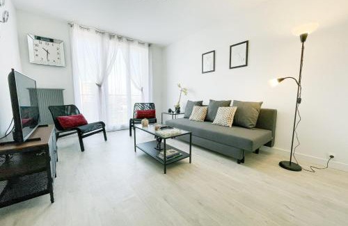 Saint-Martin-d'Heres Apartment | #FV The art of living Clim Rénové