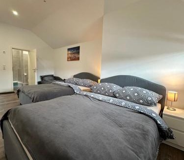 Stade House | Gästehaus Bützfleth, Rad-Hotel, Arbeit & Privat, Bed & Breakfast, Mitten am Elb-Rad-Wanderweg