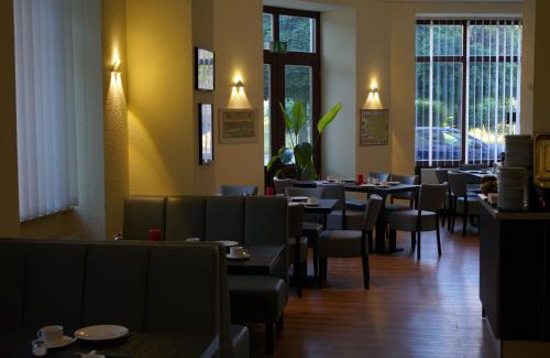 Goerlitz Hotel | Gästehaus Lisakowski Pension am Brautwiesenpark