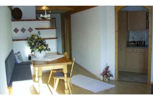 Weissenbach am Attersee Apartment | Gästehaus Riki Oberschmid