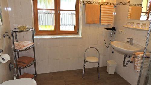 Lenggries Apartment | Gästehaus Weissenbauer