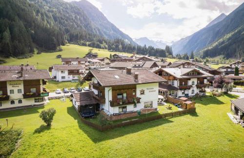 Neustift Im Stubaital Apartment | Gästeheim Krößbach
