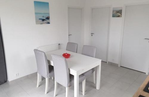 Ploudalmezeau Apartment | Gîte à 400m de la mer