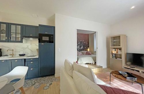 La Chapelle d'Audaine House | Gîte élégant avec piscine partagée et jardin, proche Bagnoles de l'Orne - FR-1-497-199