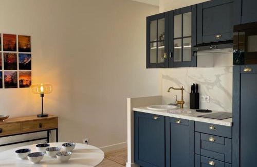 La Chapelle d'Audaine House | Gîte élégant avec piscine partagée et jardin, proche Bagnoles de l'Orne - FR-1-497-199