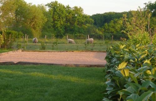 Le Bouchaud House | Gîte authentique au cœur de la France avec jardin et terrasse - FR-1-489-227