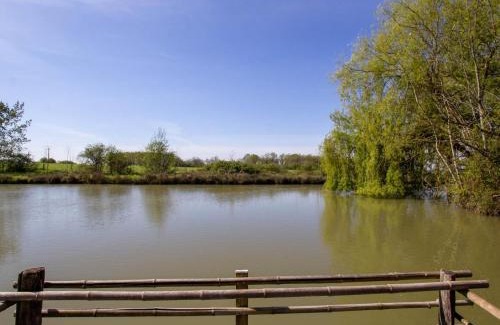 Naussannes House | Gîte Authentique avec Piscine, Cheminée et Étang Privé à Naussannes - Proche Bergerac - FR-1-616-205