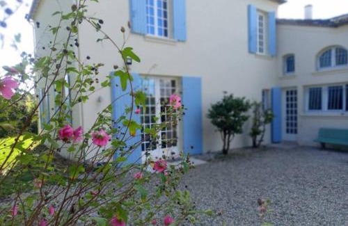 Sauviac House | Gîte avec piscine près de Bazas et Langon