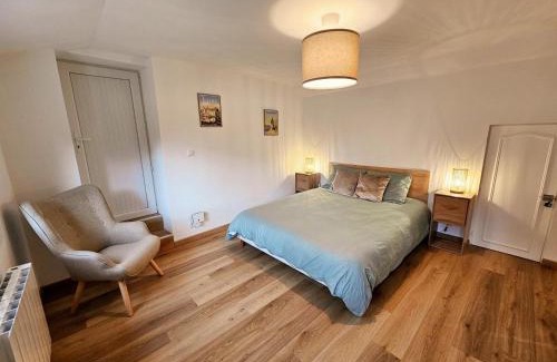 Saint-Martin-le-Beau House | Gîte charme avec jardin et WIFI proche châteaux Loire - FR-1-381-597