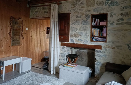 Saint-Andre-de-Boege Apartment | Gîte "chez loan" in a magnificent charming house in the Vallée Verte