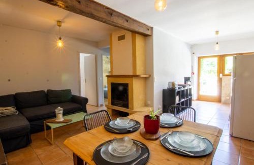 Daglan House | Gîte cosy avec cheminée et terrasse couverte au cœur du Périgord Noir - FR-1-616-275