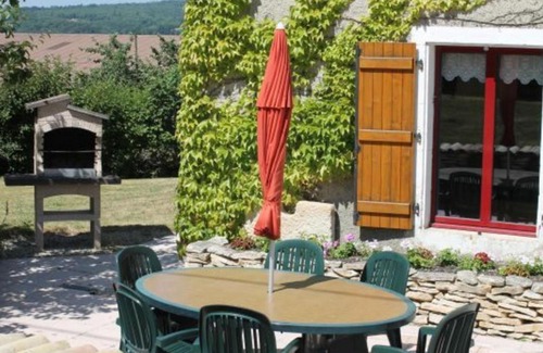 Brixey-aux-Chanoines House | Gîte de charme avec cheminée, terrasse et garage à Brixey-aux-Chanoines - FR-1-585-10