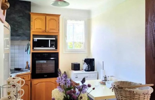 Montaignac-Saint-Hippolyte Villa | Gîte de France 4 persons