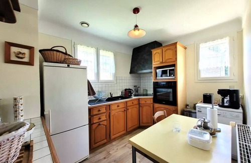 Montaignac-Saint-Hippolyte Villa | Gîte de France 4 persons