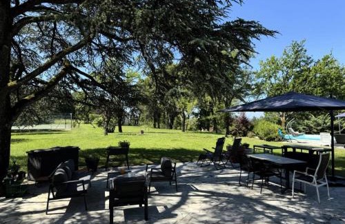 Brive-la-Gaillarde Apartment | Gîte de France Pool house et tennis 3 épis - Gîte de France 7 personnes MAE-4611