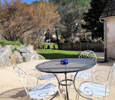 Argentat Apartment | Gîte de France Gîte le petit air 3 épis - Gîte de France 3 personnes MAE-6624