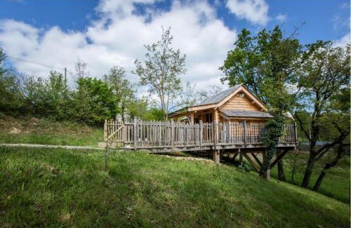 Lissac-sur-Couze Apartment | Gîte de France La cabane du causse 1 étoile - Gîte de France 2 personnes MAE-6394
